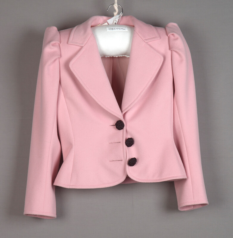 jacket-worn-with-black-skirt-b-or-pants-1985-44-140